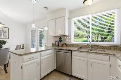 2466 Maple Crossing Drive, Ballwin, MO 63011 - Photo 13