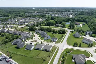 10 Hidden Bluffs Dr, Lake Saint Louis, MO 63367 - Photo 35