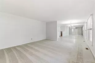 9506 Trinadad Ln, Saint Louis, MO 63126 - Photo 5