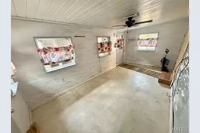 10063 Mockingbird Dr, Holiday Shores, MO 63624 - Photo 9