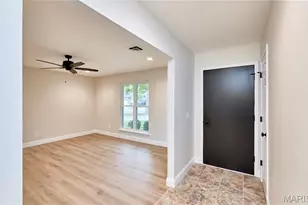 1329 S Wheaton Dr, Saint Charles, MO 63301 - Photo 3