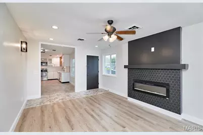 1329 S Wheaton Drive, Saint Charles, MO 63301 - Photo 15