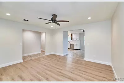 1329 S Wheaton Drive, Saint Charles, MO 63301 - Photo 7