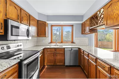 4 Scarsdale Manor Court, Saint Charles, MO 63303 - Photo 11