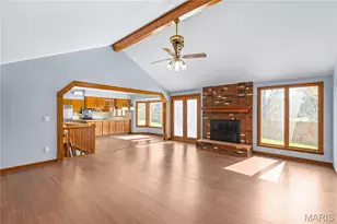 4 Scarsdale Manor Ct, Saint Charles, MO 63303 - Photo 5