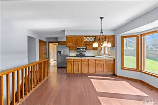 4 Scarsdale Manor Ct, Saint Charles, MO 63303 - Photo 7