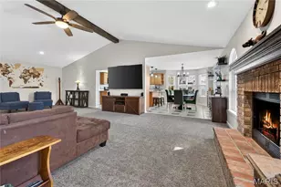 18 Locust Hills Ct, O'Fallon, MO 63366 - Photo 7