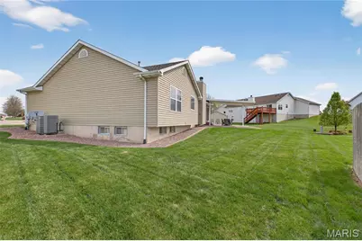 18 Locust Hills Court, O'Fallon, MO 63366 - Photo 39