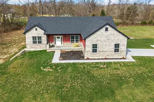 3525 Weatherby Ln, Farmington, MO 63640 - Photo 3