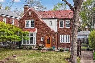 7487 Kingsbury Blvd, University City, MO 63130 - Photo 1