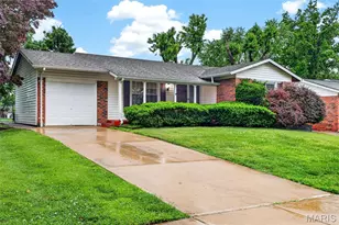2150 Canterbury Dr, Florissant, MO 63033 - Photo 1
