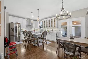 3208 S Civic Green Dr, Saint Charles, MO 63301 - Photo 9