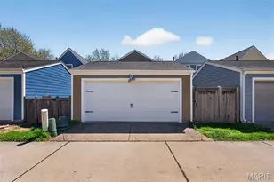 3208 S Civic Green Dr, Saint Charles, MO 63301 - Photo 35