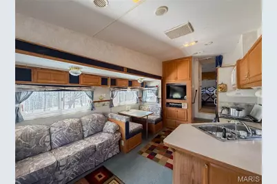 6786 Hyacinth, French Village, MO 63036 - Photo 15