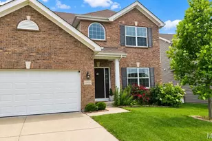 1932 Maryland Oaks Cir, Maryland Heights, MO 63146 - Photo 1