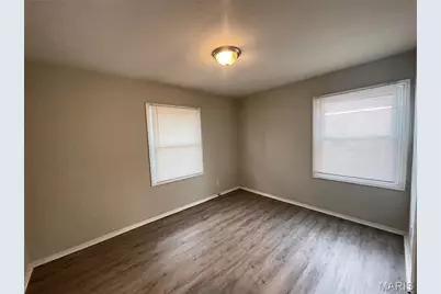 10300 Ross Circle, Saint Louis, MO 63137 - Photo 9