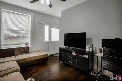 3857 Virginia Avenue, Saint Louis, MO 63118 - Photo 9