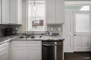 3857 Virginia Ave, Saint Louis, MO 63118 - Photo 17