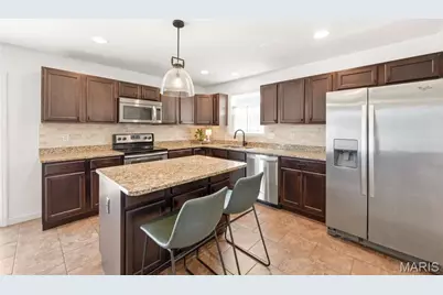 406 Prairie Creek Drive, Wentzville, MO 63348 - Photo 7