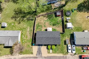 404 Colby St, Bourbon, MO 65441 - Photo 27