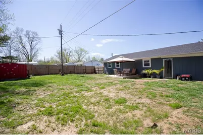 404 Colby Street, Bourbon, MO 65441 - Photo 21