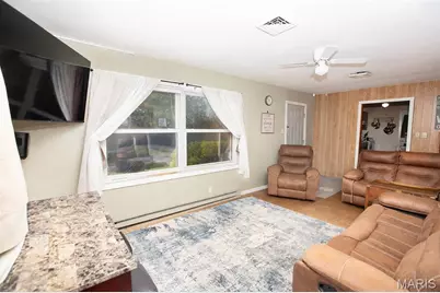 404 Colby Street, Bourbon, MO 65441 - Photo 7