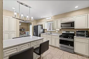 1198 Soria St, Saint Louis, MO 63138 - Photo 7