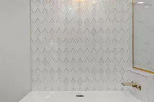 141 Greentrails Dr, Chesterfield, MO 63017 - Photo 49