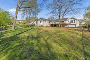 141 Greentrails Dr, Chesterfield, MO 63017 - Photo 21