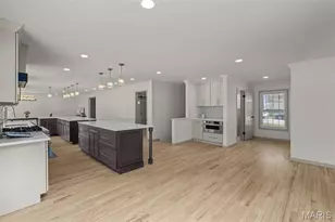 141 Greentrails Dr, Chesterfield, MO 63017 - Photo 65