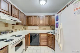 9039 W Swan Cir, Brentwood, MO 63144 - Photo 11