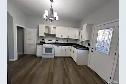 6749 Vernon Avenue, University City, MO 63130 - Photo 3