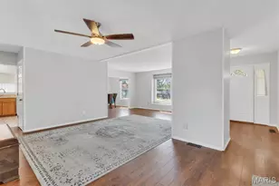 5728 Hidden Stone Dr, Oakville, MO 63129 - Photo 7