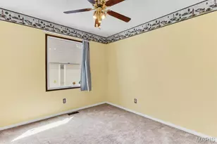 5728 Hidden Stone Dr, Oakville, MO 63129 - Photo 31