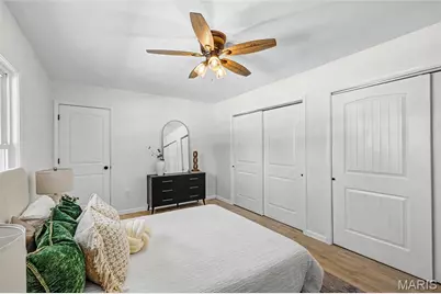 12902 Dorsett Road, Maryland Heights, MO 63043 - Photo 13