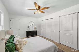 12902 Dorsett Rd, Maryland Heights, MO 63043 - Photo 13