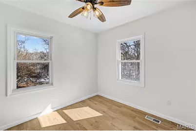 12902 Dorsett Road, Maryland Heights, MO 63043 - Photo 23