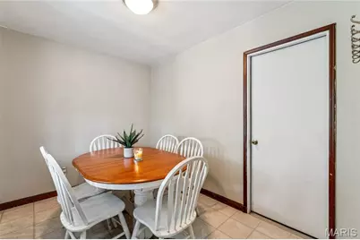 9304 Lenard Court, Affton, MO 63123 - Photo 15