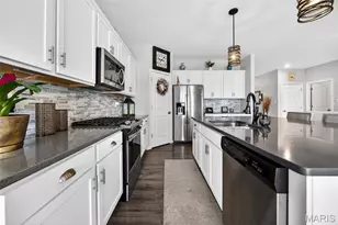 527 Columbia Downs, Lake Saint Louis, MO 63367 - Photo 13