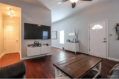 4237 Wyoming Street, Saint Louis, MO 63116 - Photo 3