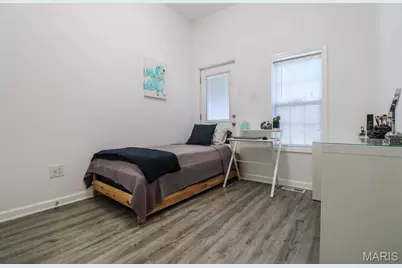 4237 Wyoming Street, Saint Louis, MO 63116 - Photo 11