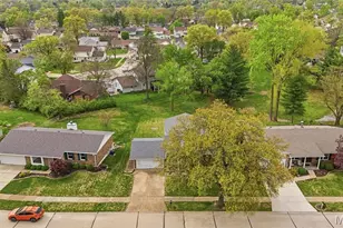 2756 Irondale Dr, Oakville, MO 63129 - Photo 31