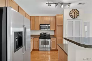 1270 Strassner Dr, Brentwood, MO 63144 - Photo 7