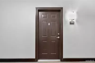 1270 Strassner Drive #3306, Brentwood, MO 63144 - Photo 3