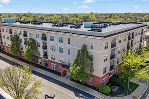 1270 Strassner Dr, Brentwood, MO 63144 - Photo 1