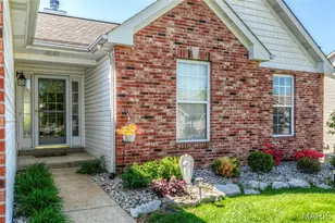 25 Aspen Ridge Ct, Saint Peters, MO 63376 - Photo 3