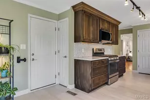 1869 Walnutway Dr, Saint Louis, MO 63146 - Photo 19