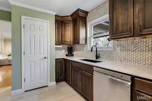 1869 Walnutway Dr, Saint Louis, MO 63146 - Photo 25