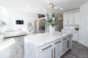 7474 Shadow Point Dr, Saint Louis, MO 63129 - Photo 21