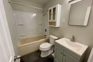 10121 Baron Dr, Saint Louis, MO 63136 - Photo 5